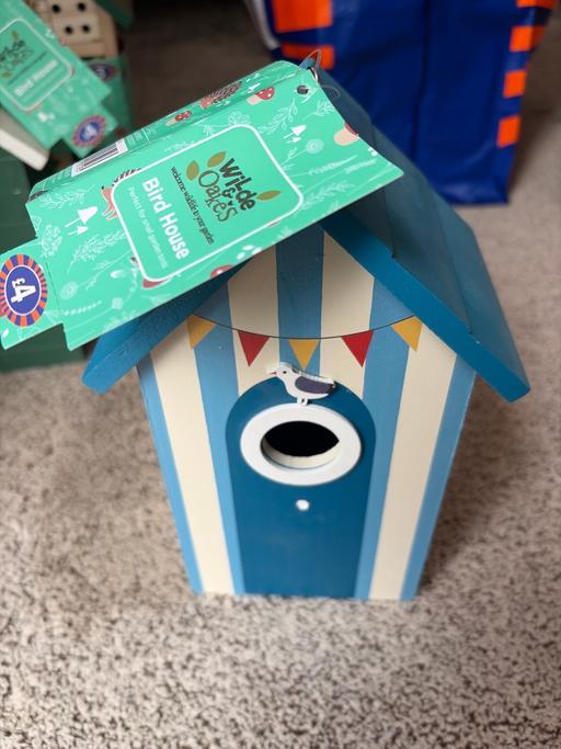  — Bird house