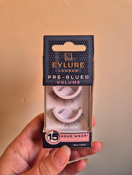  — new Eylure Pre Glued Eyelashes