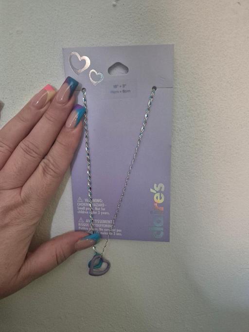  — new Claires Heart Necklace