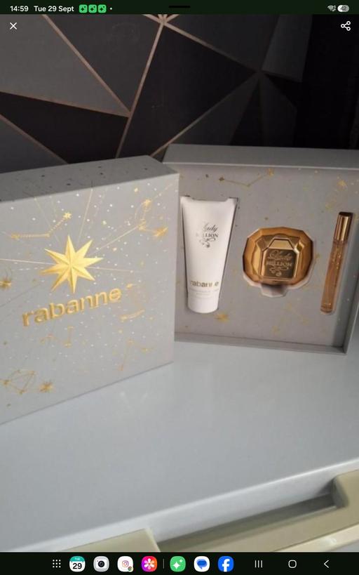  — perfume gift set
