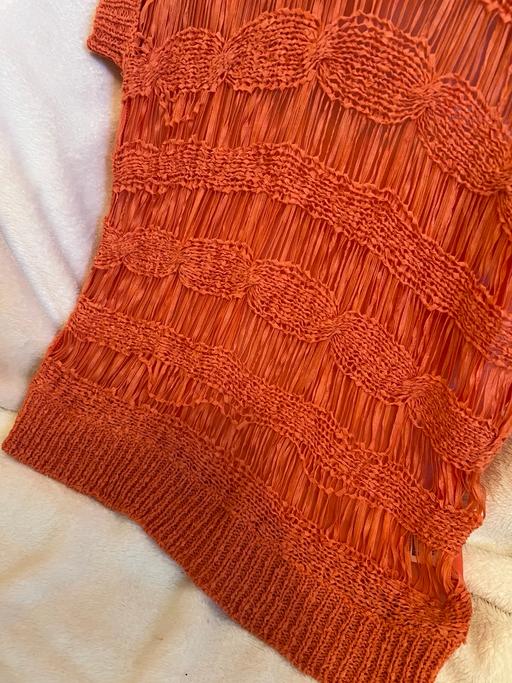  — Womens Top ( New )