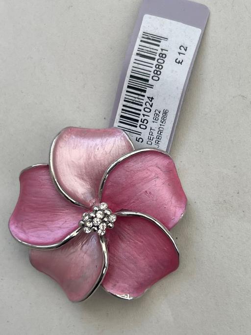  — Jon Richard’s brooch