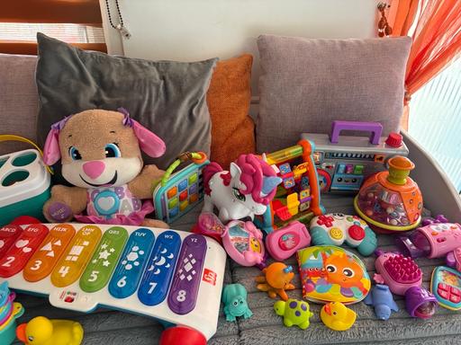  — Bundle of toys