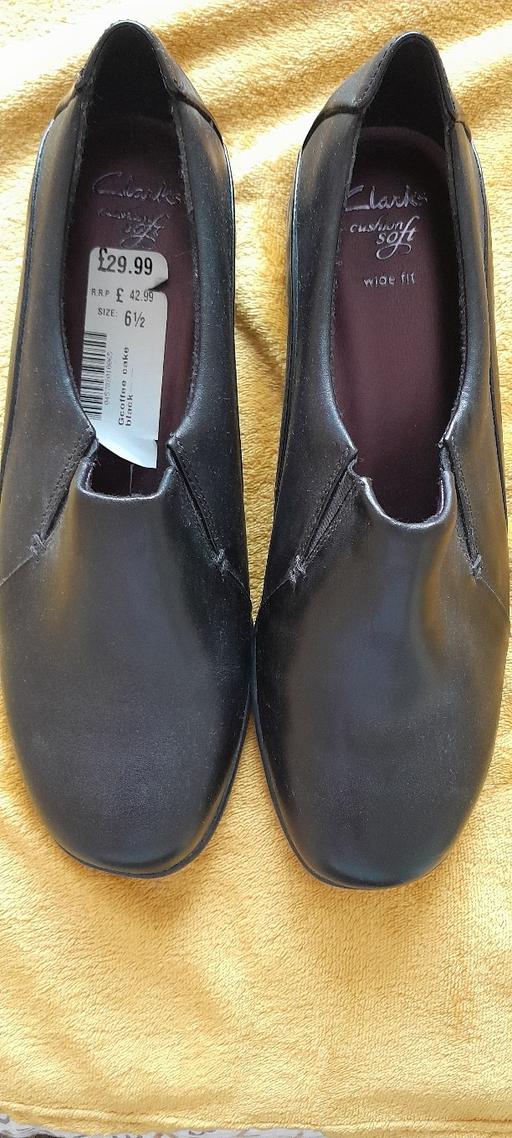  — LEATHER SHOES