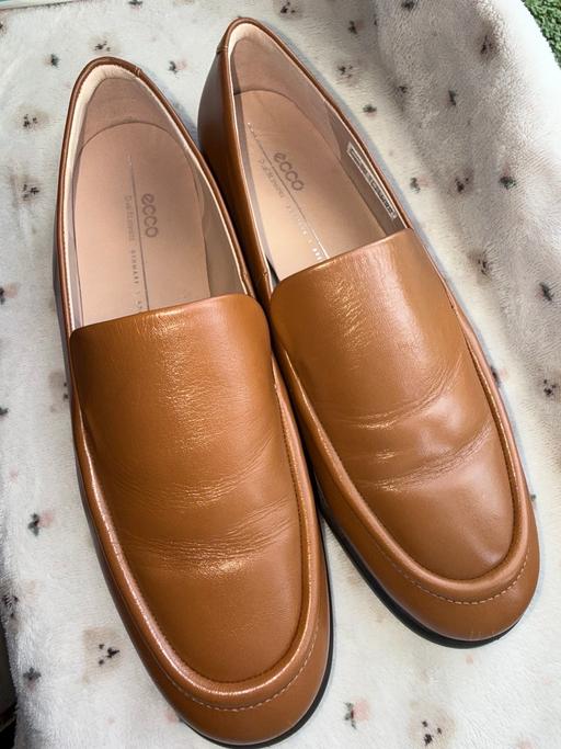  — Ecco shoes for women size 42