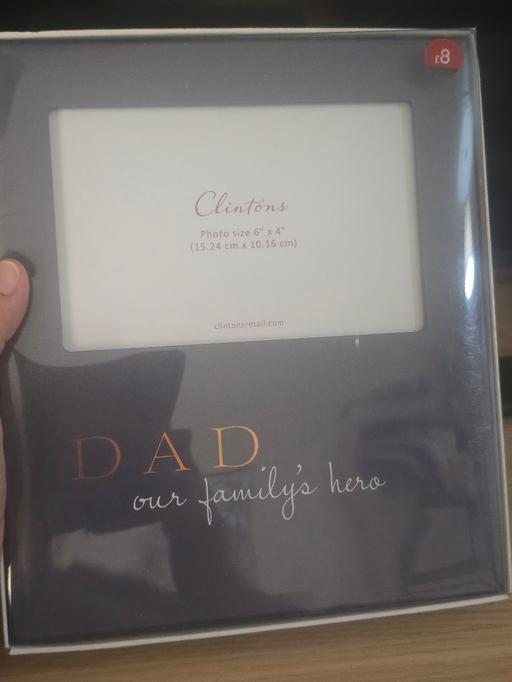  — NEW photo frame Dad's our family's hero
