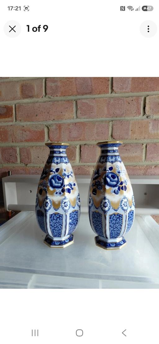  — LOSAL VASES. Clifford Range. Antique Vases.