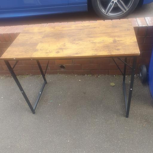  — Lovely , Wood & Metal Side/Console Table,