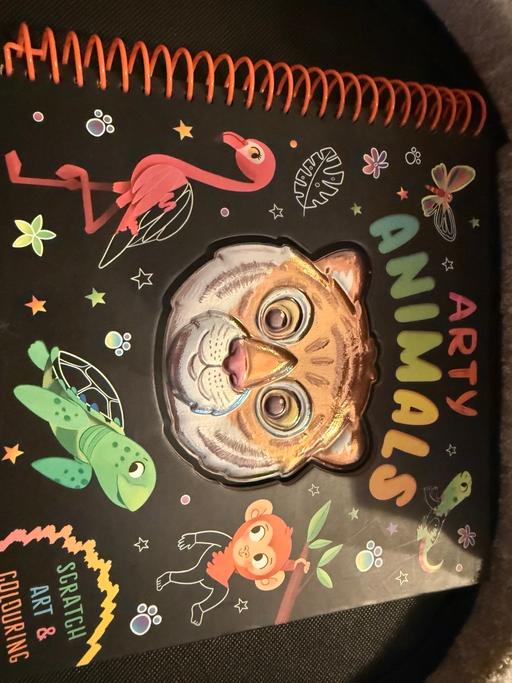  — Arty animals scratch art, new. Kids
