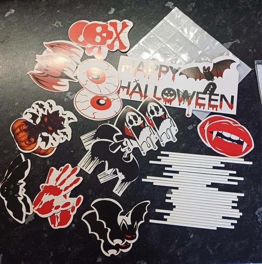  — halloween cake toppers new.