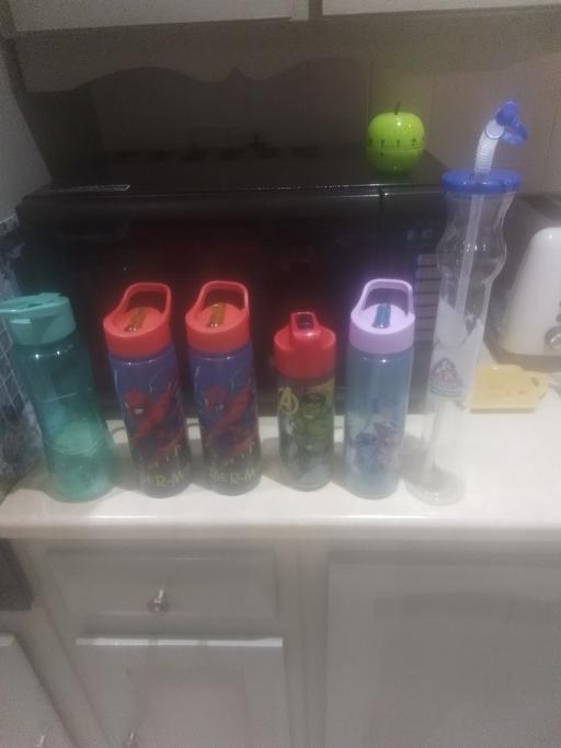  — SIX CHILDRENS DRINK BOTTLES