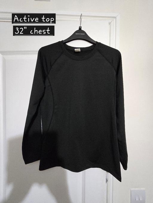  — Black Active top XS
