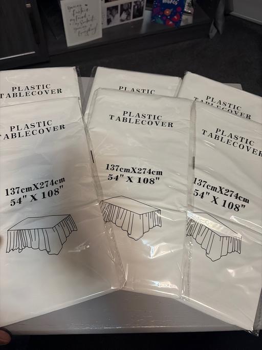  — X6 plastic table covers