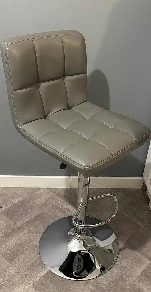  — Bar stool