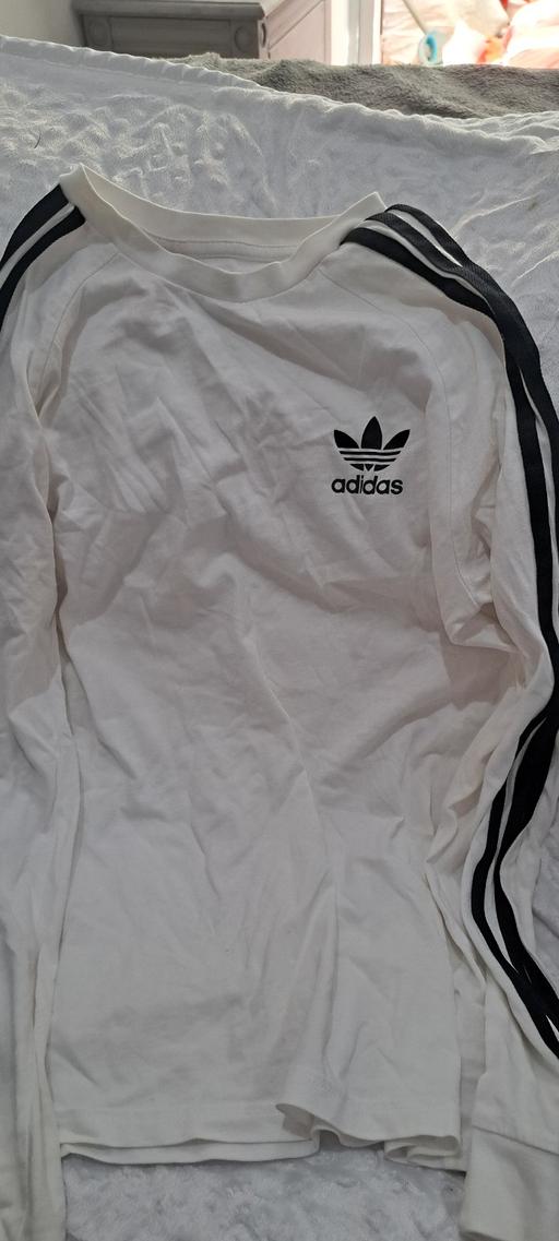  — Adidas Long sleeves Top Age 13-14