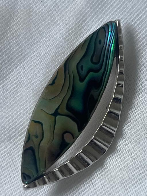  — Vintage abalone brooch