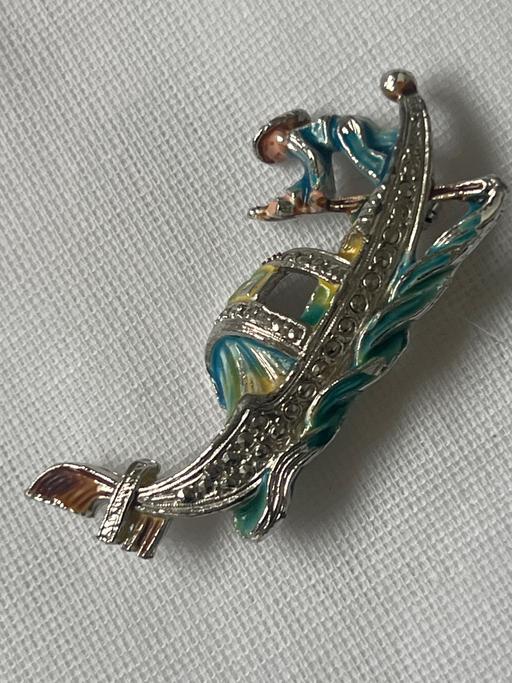  — Vintage brooch