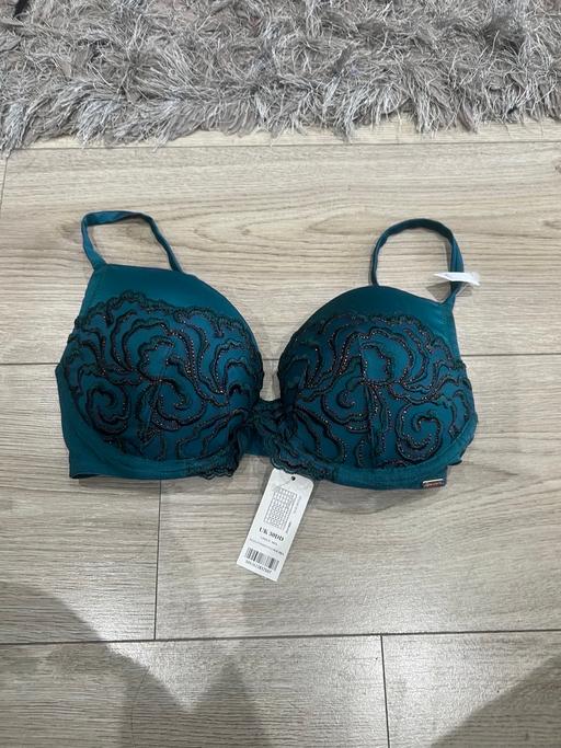  — Ladies Bra