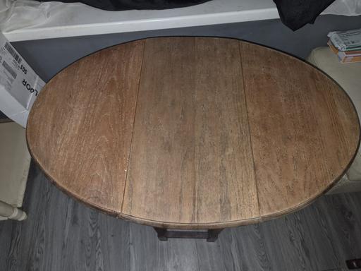  — 8 legged gated drop leaf table