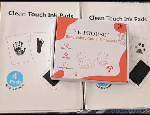  — 2 x Clean touch ink pads & corner protectors