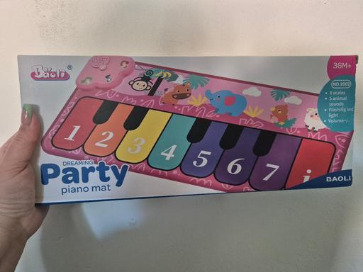  — new Baby Piano Mat
