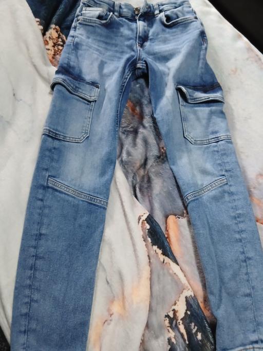  — boys river island jeans