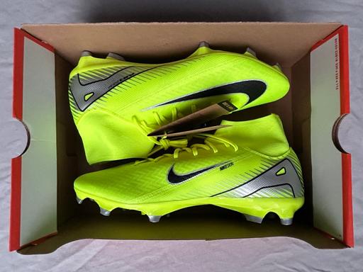  — Nike Football boots men’s UK 10
