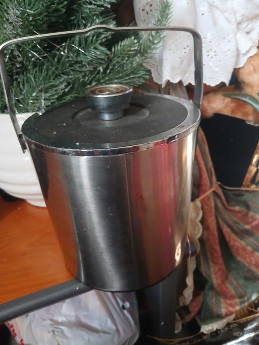  — lce bucket metal