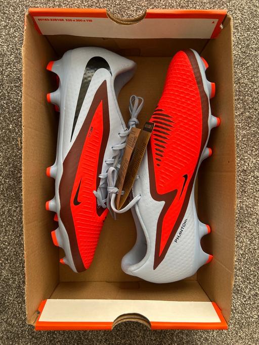  — Nike Football boots UK 9