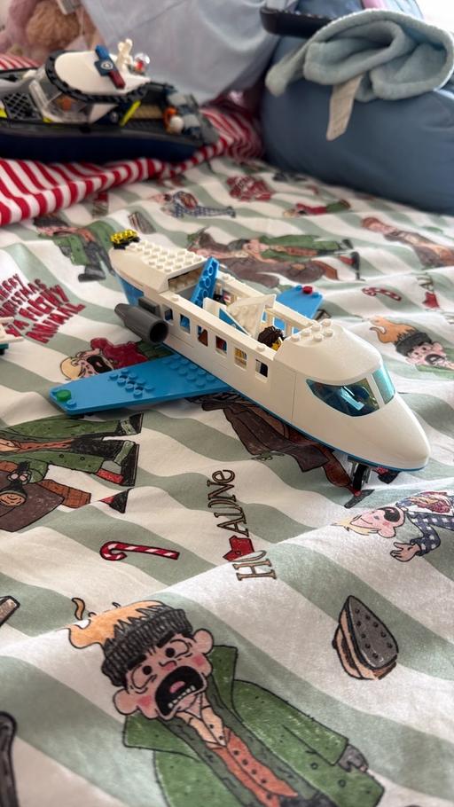  — Lego city aeroplane