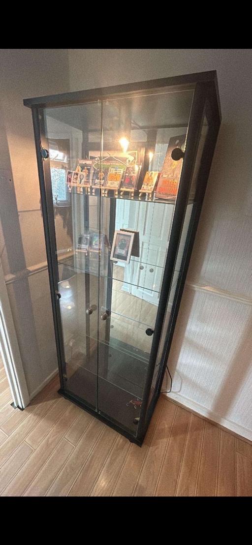  — Glass cabinet