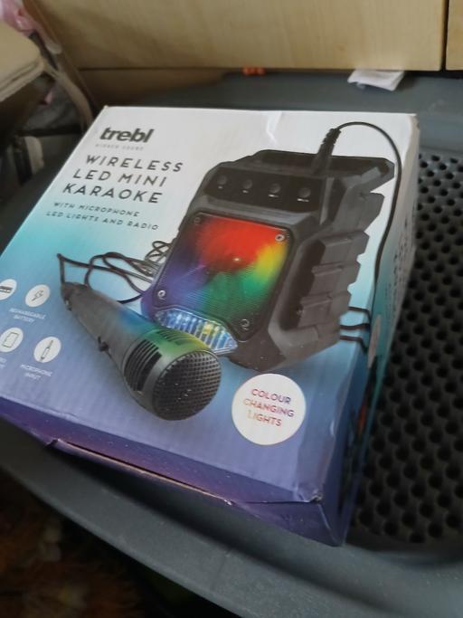  — wireless led  mini karacke