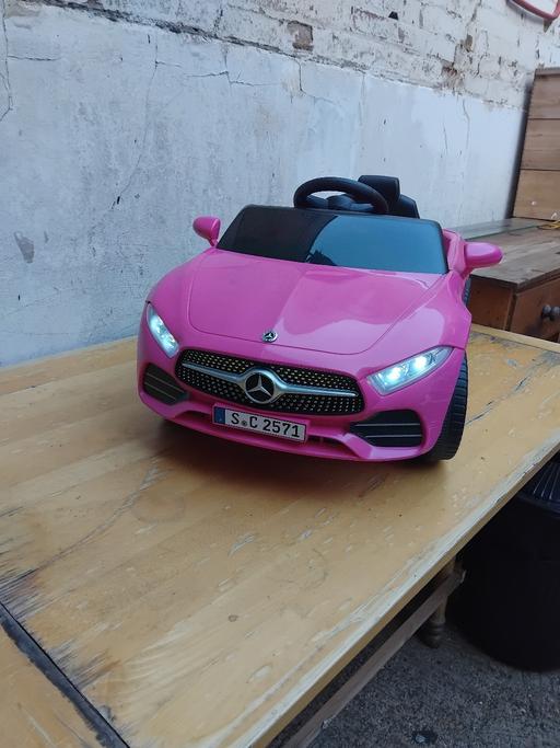  — Mercedes Electric Car