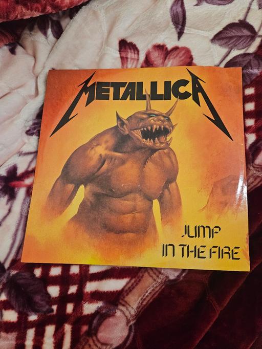  — Metallica Jump In The Fire 12" Red Vinyl Sing