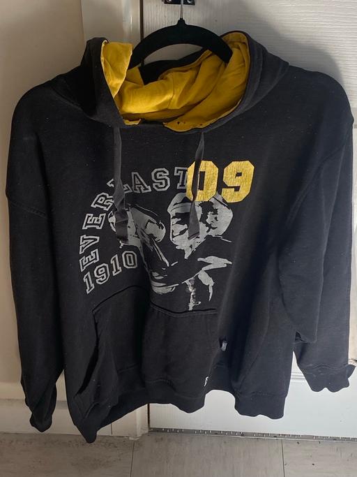  — Mens black & yellow boxing hoodie