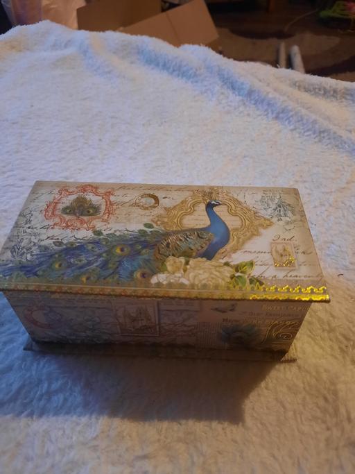  — small music box