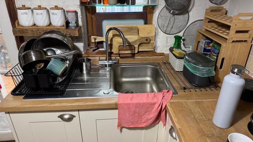  — Kitchen units + Sink + Tap for sale