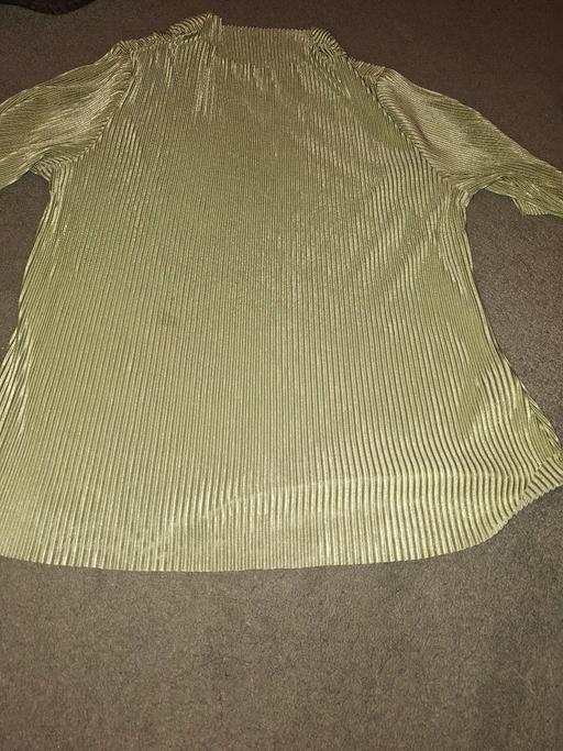  — ladies top size XL