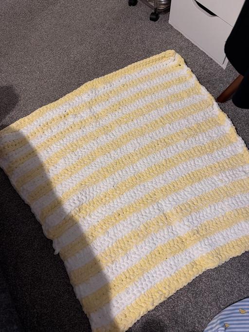  — Crochet blanket