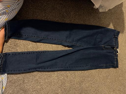  — Denim jeans