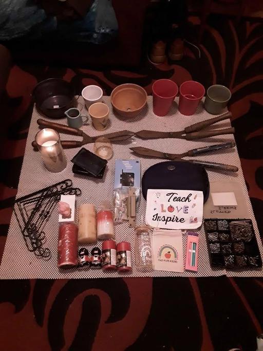  — 32 items candles/flower pots etc