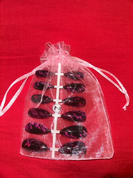  — 24 Pack Press On Nails - Pink & Black