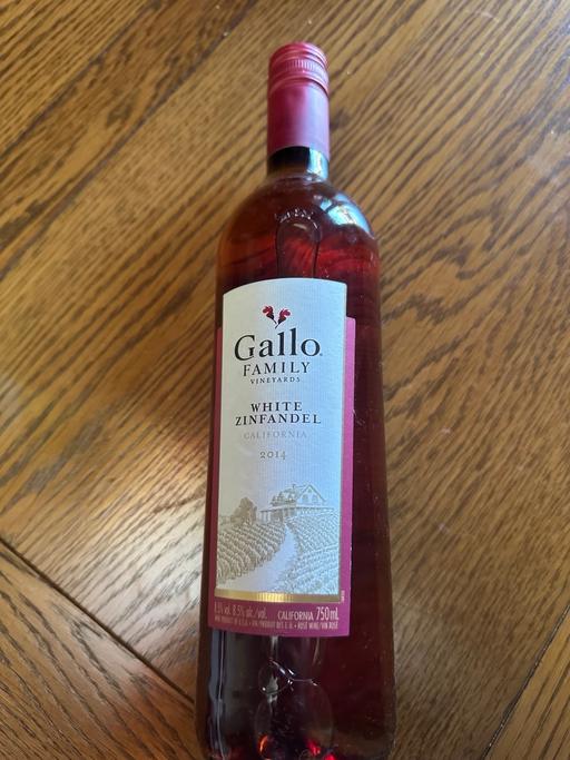 — 1 750ml Gallo family vineyards white wines