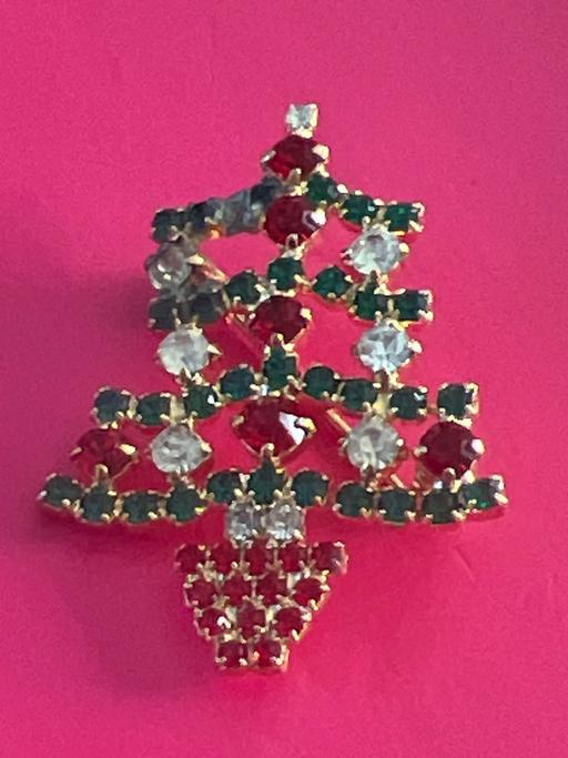  — Vintage Xmas tree brooch