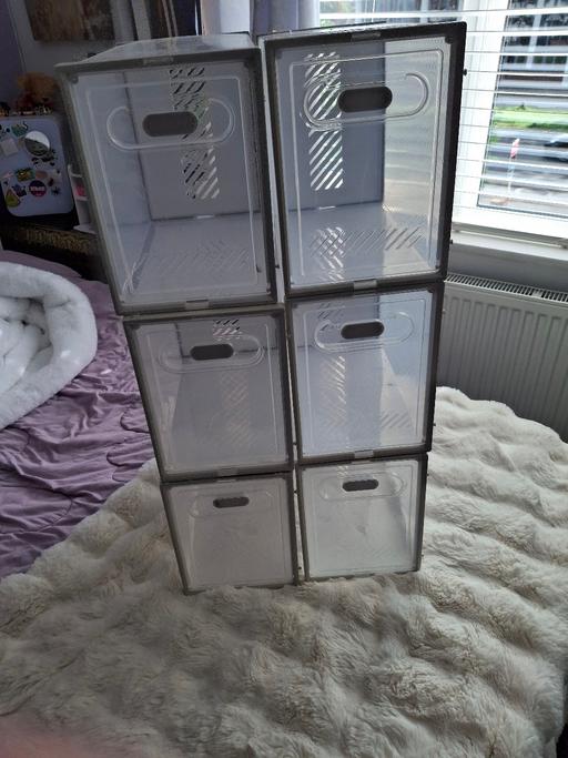  — 6 storage boxes