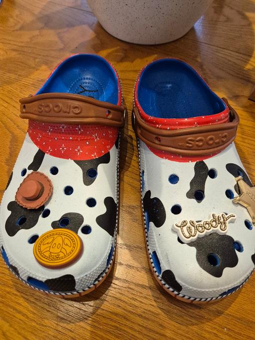  — toy story crocs size 9