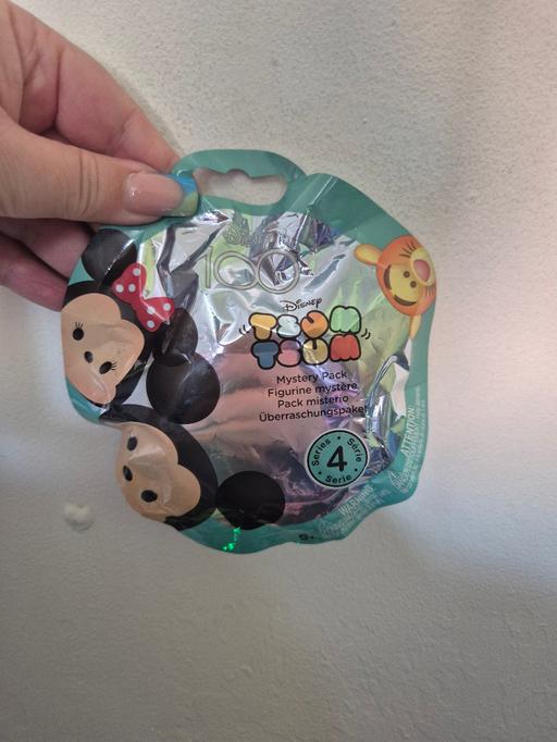 — new Tsum Tsum Mystery Figure Pack