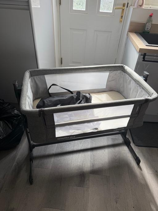  — MiniUno SleepTite Plus Co-Sleeper Crib