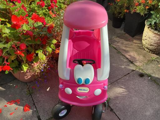  — Little tykes Cosi coupe pink car