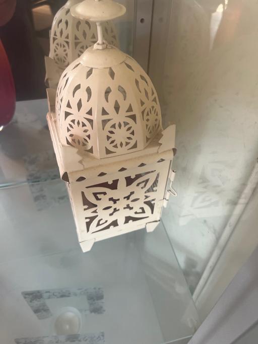  — Candle holder